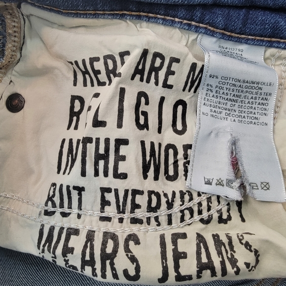 True Religion Sz 32 Bermuda Cut-Off Denim Shorts - Picture 6 of 11
